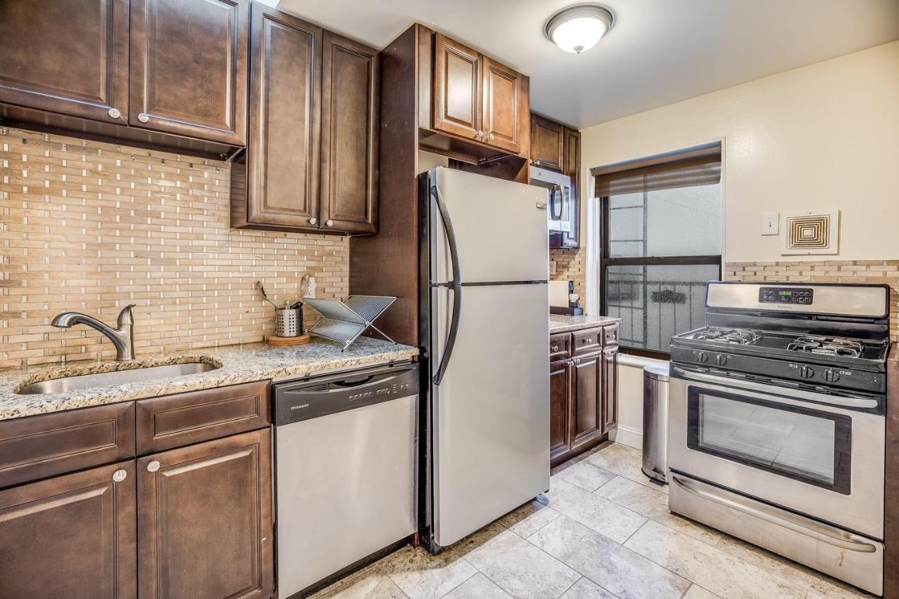 Апартаменты Urban Style 2Br In Хобокен Экстерьер фото